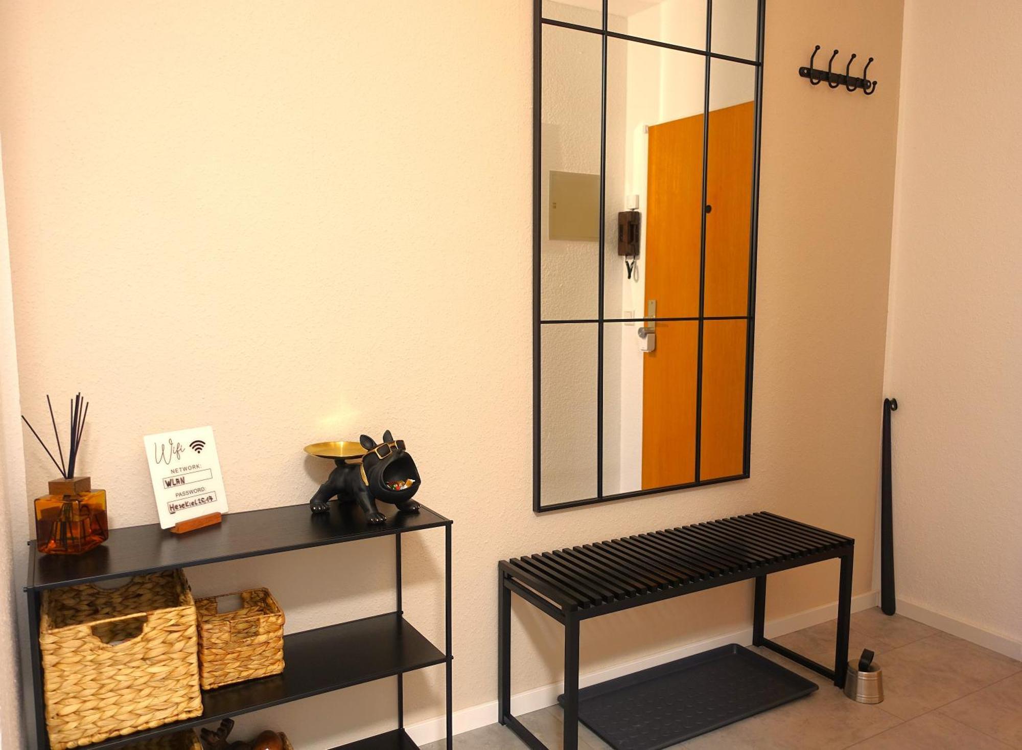 Getaway Apartment - Balkon - Kueche - Ruhe - Waesche - S-Bahn - 60 Qm ドゥイスブルグ エクステリア 写真